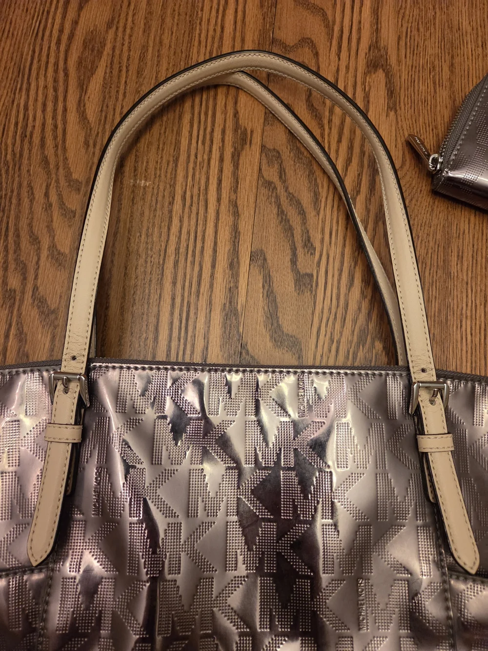 Michael Kors Jet Set East West Tote With Matching Wallet